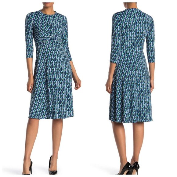 Donna Morgan Printed Twisted Front Stretch Dress - Picture 1 of 12